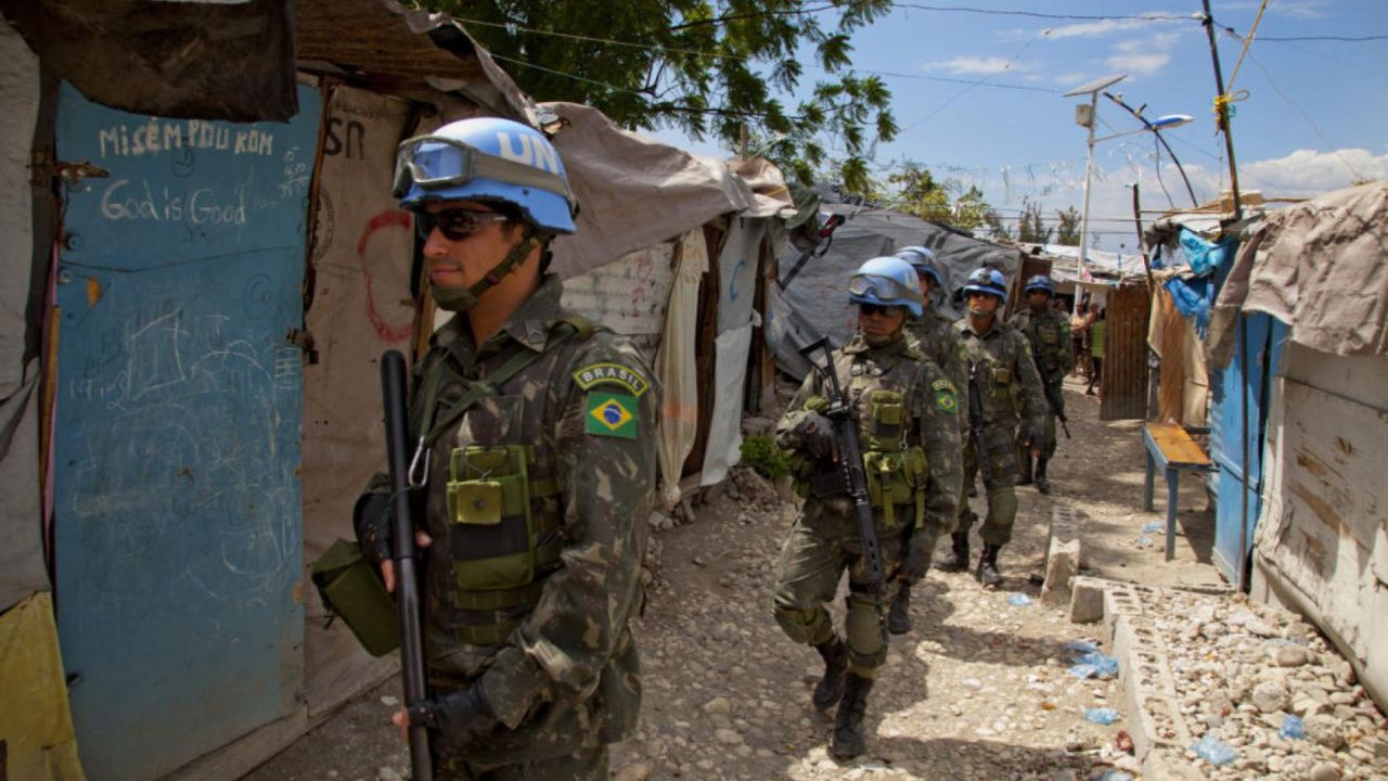 Conflitos internacionais e guerras com impacto global na segurança mundial