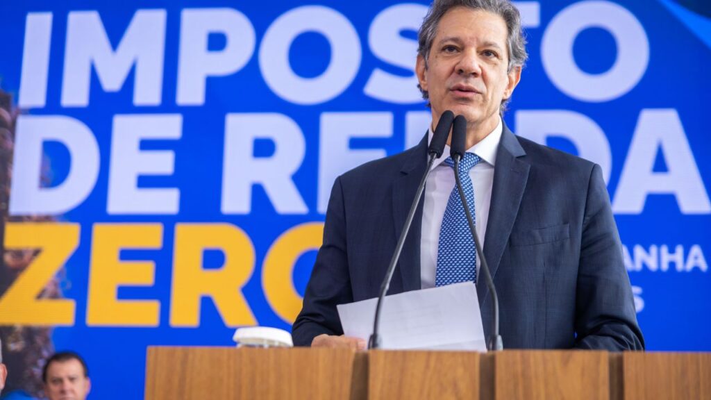 Presidente sanciona lei que amplia isenção do Imposto de Renda para quem ganha até R$ 5 mil