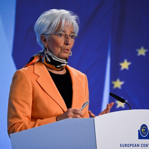 Presidente do BCE, Christine Lagarde, fala com a imprensa em Frankfurt 06/03/2025 REUTERS/Jana Ro...