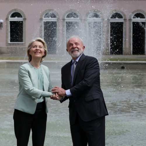 Presidente Luiz Inácio Lula da Silva encontra-se com a presidente da Comissão Europeia, Ursula ...