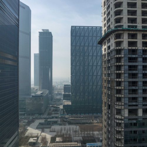 Prédios na China, que ainda lida com crise imobiliária iniciada 4 anos atrás (Foto: Qilai Shen...
