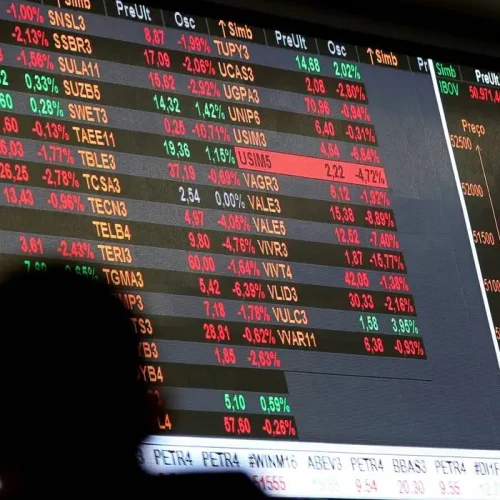 Painel da Bolsa de Valores/B3 (Foto: REUTERS/Paulo Whitaker)