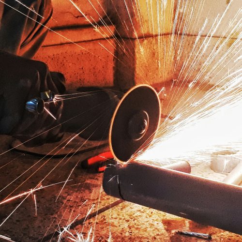 Indústria siderúrgica.(Foto: Karan Bhatia/ Unsplash)